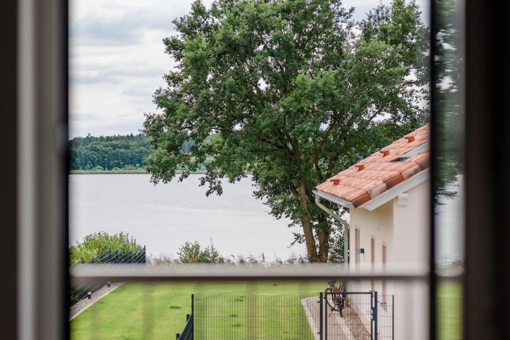 5 Sterne-Ferienhaus Eisvogel Am See Mit Sauna Und Kamin 克拉科夫西 外观 照片