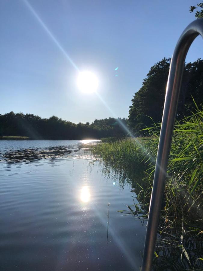 5 Sterne-Ferienhaus Eisvogel Am See Mit Sauna Und Kamin 克拉科夫西 外观 照片